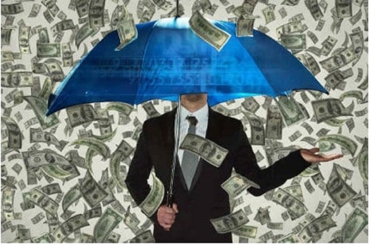 تأثیر نوسانات ارزی بر بازار بیمه