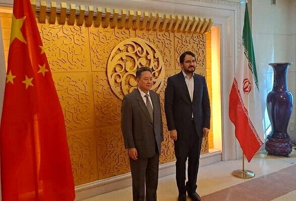 مهرداد بذرپاش در دیدار با وزیر حمل و نقل چین