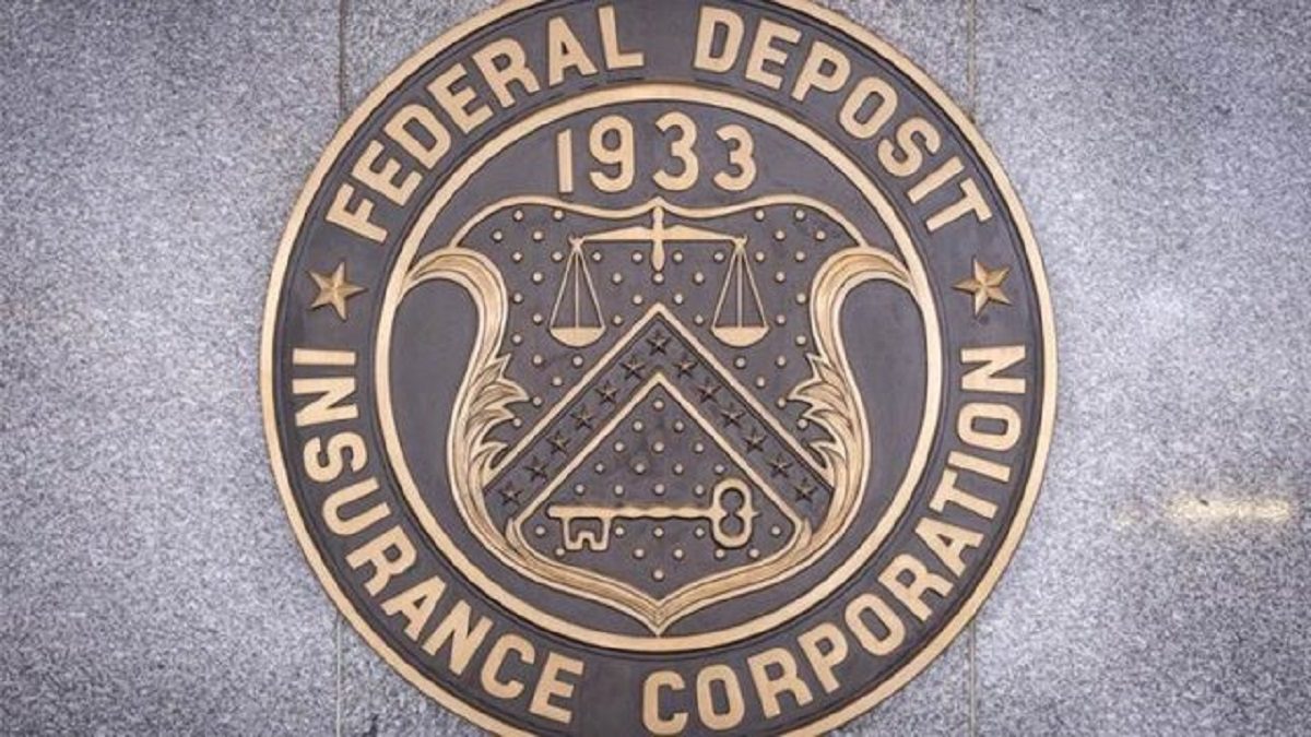 کاهش سپرده بانکی در آمریکا