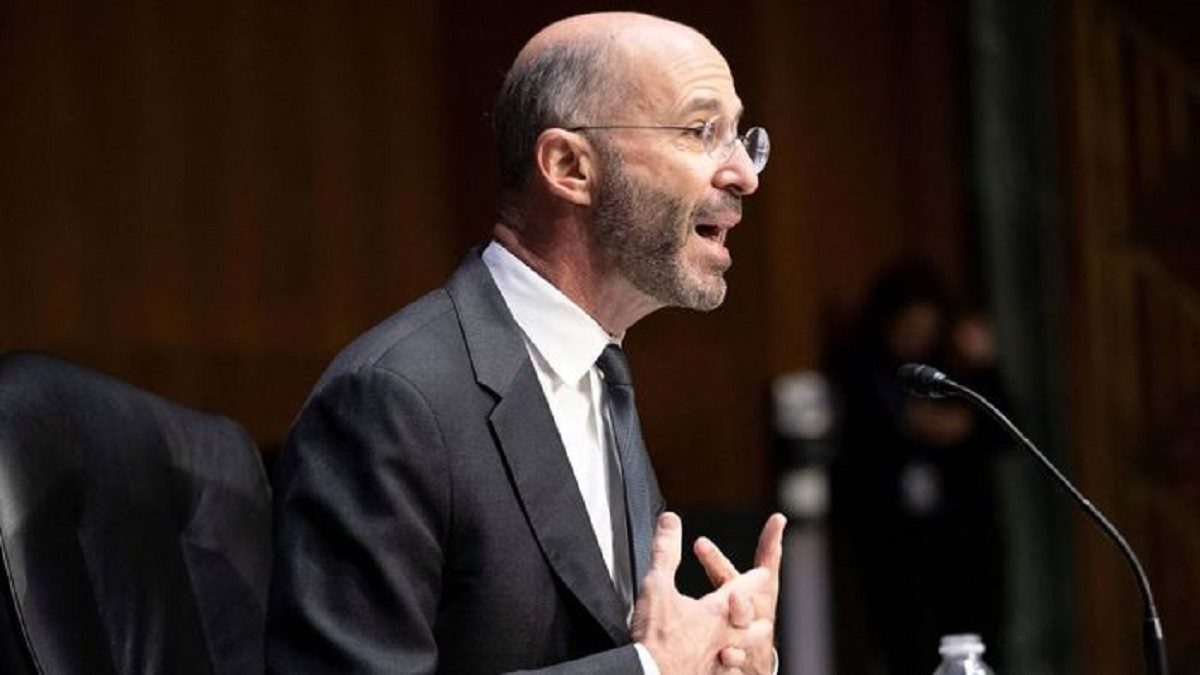 آغاز تحقیقات افبیآی از رابرت مالی