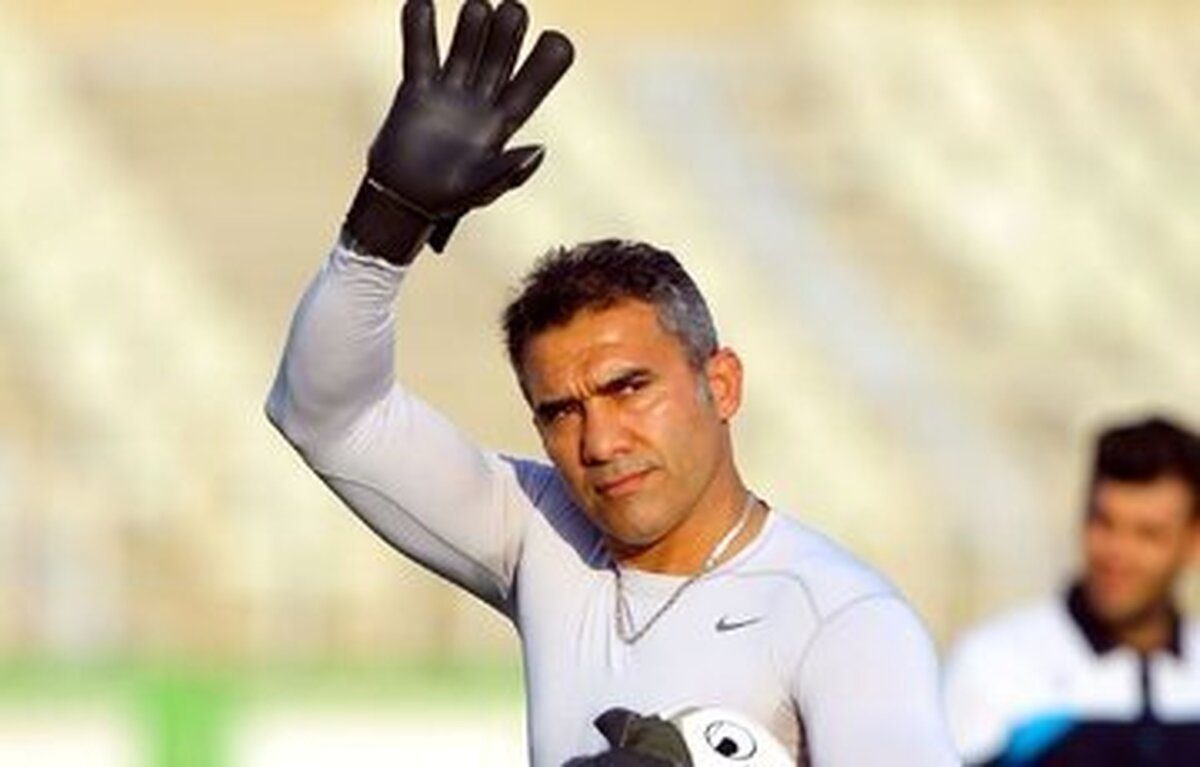 حمایت عابدزاده از قرمزها