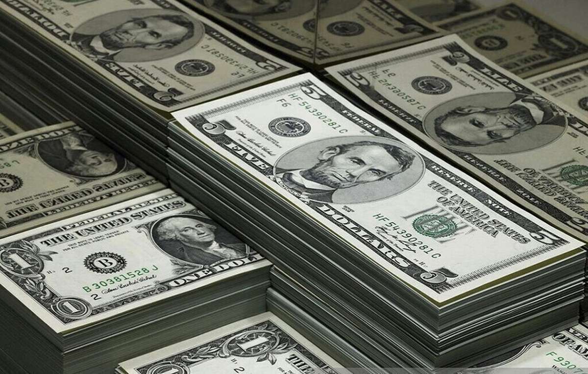 پیش بینی قیمت دلار چهارشنبه ۵ دی ۱۴۰۳