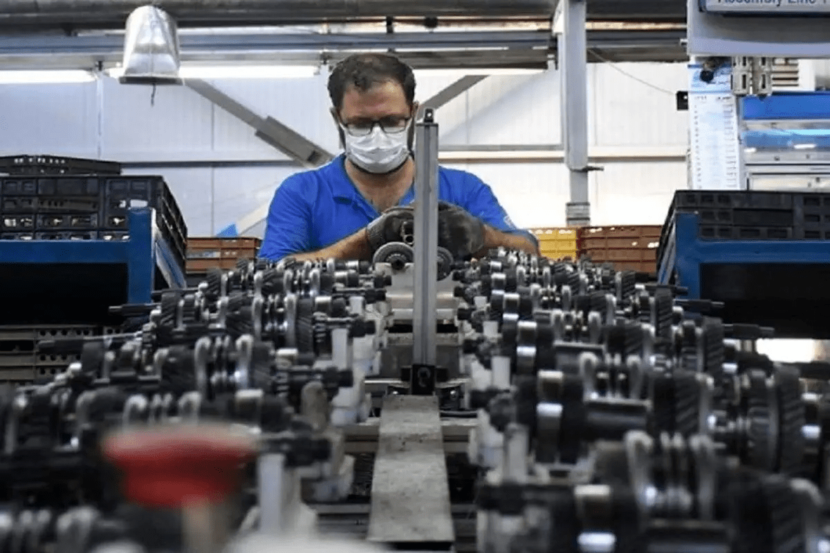 بررسی رشد اقتصادی کشور