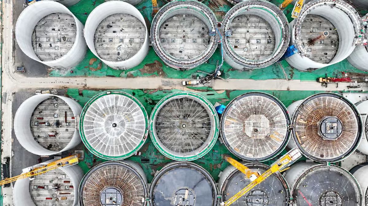 انبار های مخفی کالا در چین