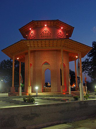 آرامگاه جدید میرزا کوچک خان جنگلی در محله سلیمان داراب رشت