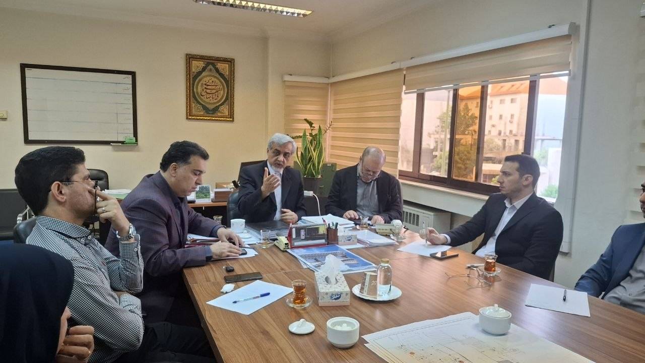 جلسه بازسازی بازار رشت