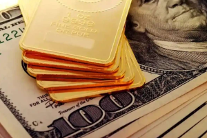 تاثیر طلای جهانی بر قیمت دلار