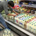کارت کالایی لبنیات؛ طرح جدید برای کاهش قیمت شیر و ماست