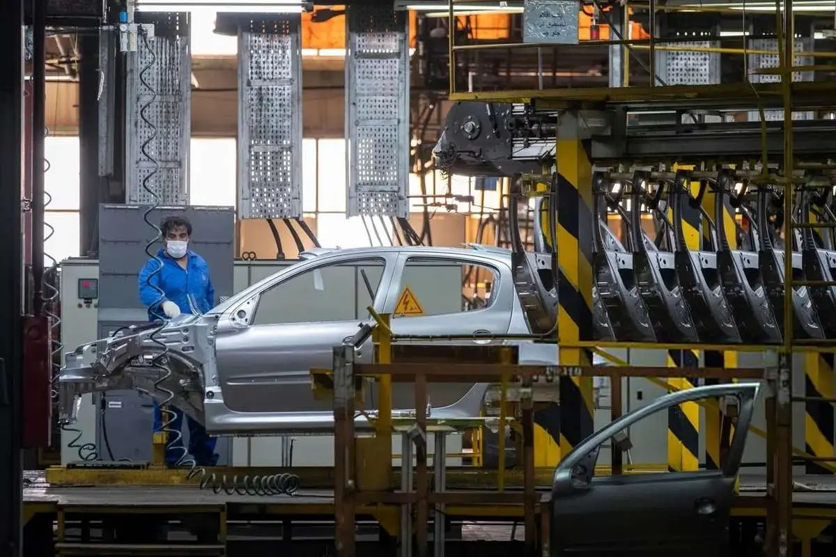 تعطیلی خط تولید خودروسازان