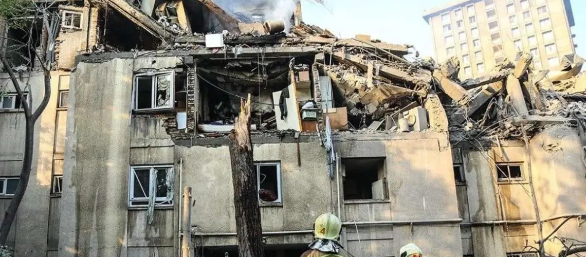 ساختمان‌ های آسیب‌ دیده جنگ