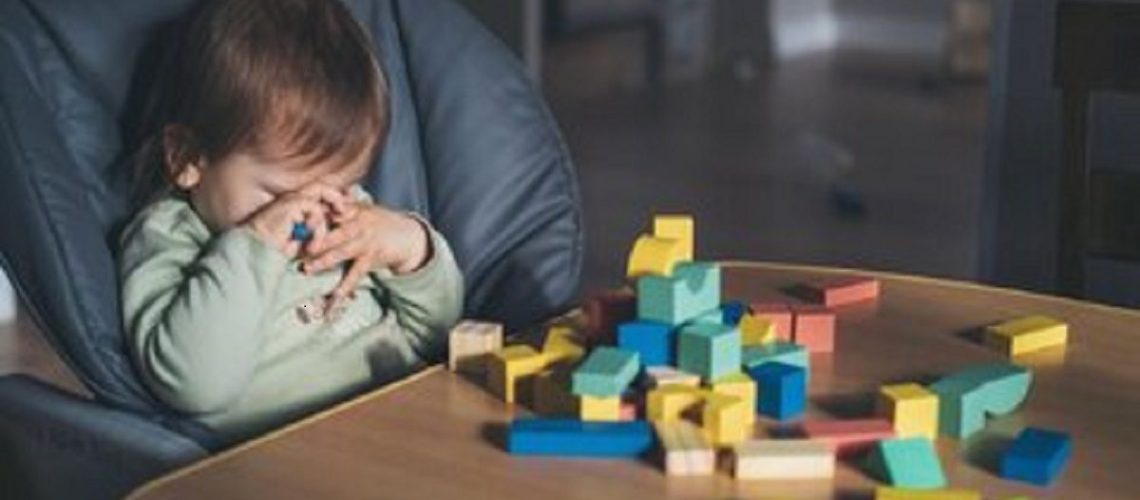 علائم بیش فعالی در کودکان