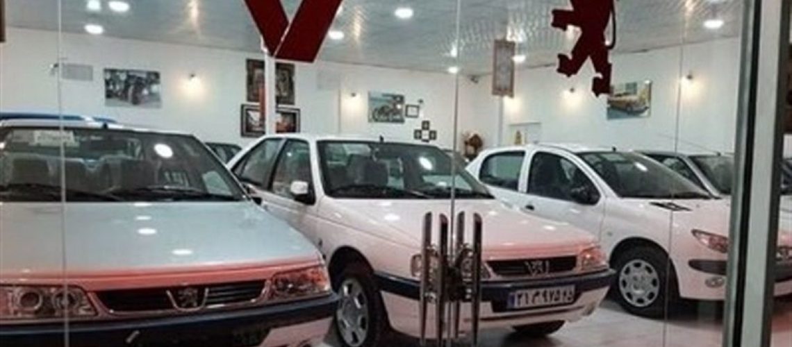 کاهش فروش خودرو سازان