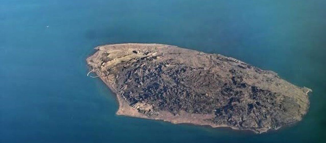 اصابت در جزیره لارک