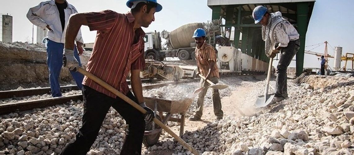 استخدام کارگران شرکتی