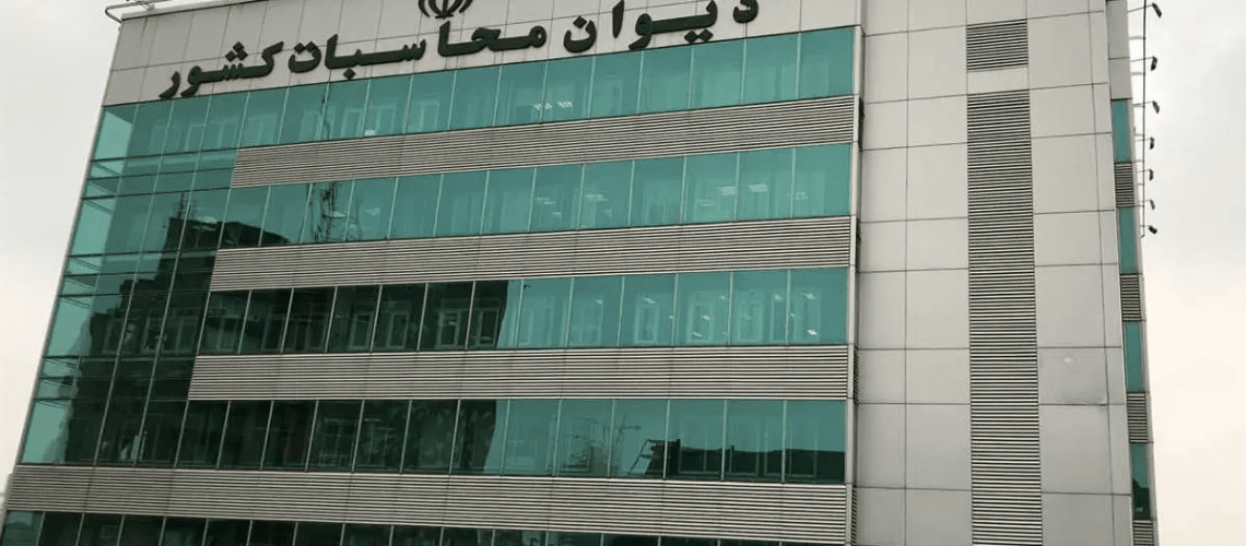 پرداخت حقوق نجومی