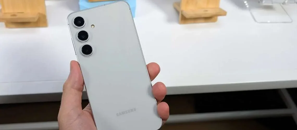 قیمت گوشی موبایل ۱۴ آبان ۱۴۰۴