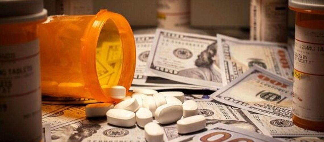 معاون توسعه و مدیریت منابع سازمان غذا و دارو گفت: در چهار ماه نخست سال تلاش شد با تأمین منابع ارزی جدید، کمبودهای جاری دارویی مدیریت شود و ذخایر اضطراری مورد استفاده روزمره قرار نگیرد