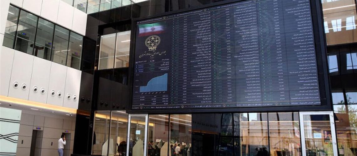 شاخص در کانال یک میلیون و 300 هزار واحد ماند