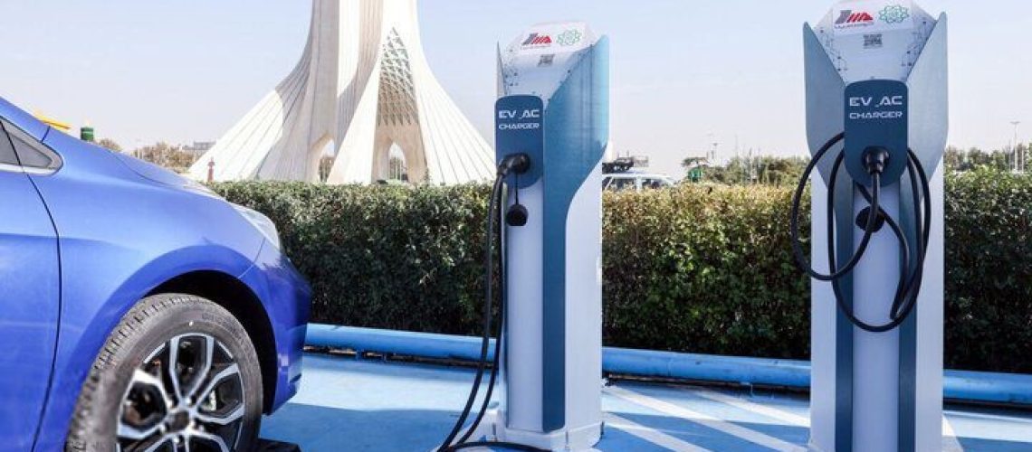 تعرفه شارژ خودروهای برقی در تهران ۴۲ درصد افزایش یافت