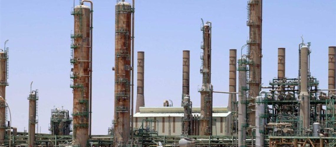 لزوم تعیین فرمول پیش‌بینی‌پذیر برای نرخ خوراک پالایشی‌ها