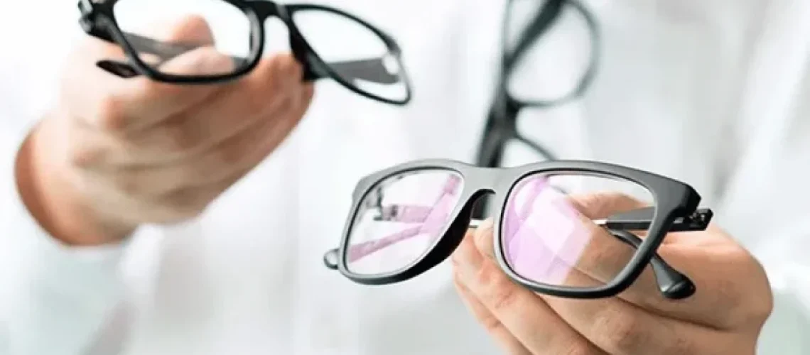 دلایل افزایش قیمت عینک